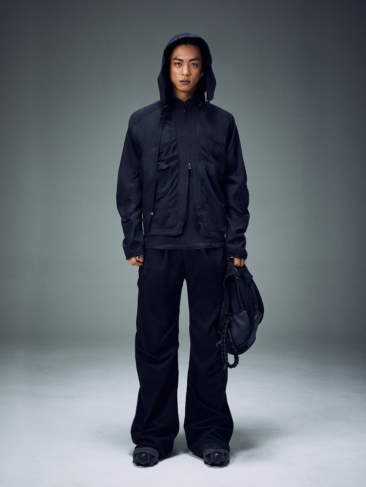 UTILITY WINDBREAKER