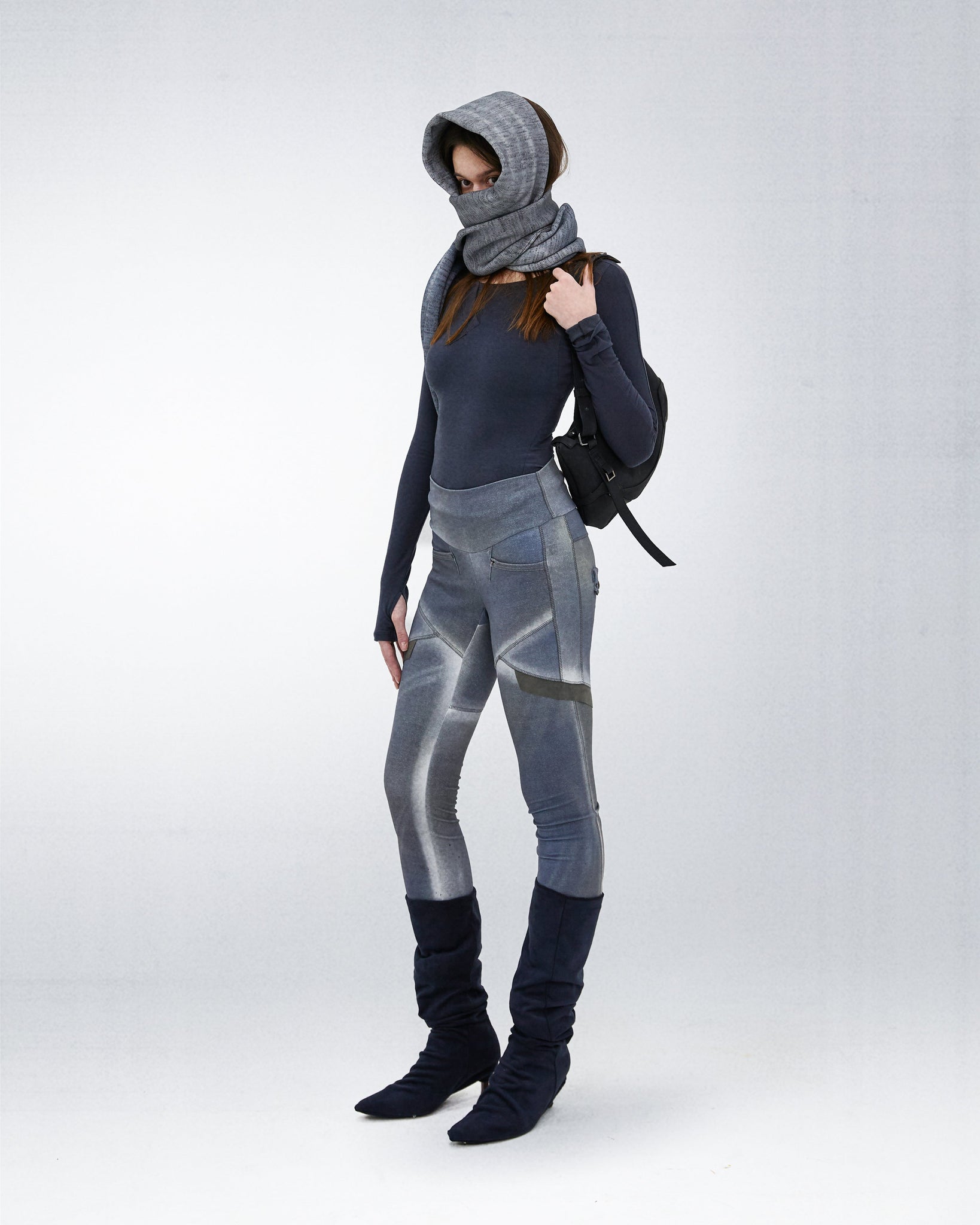 HOLD TIGHT LONG SLEEVES